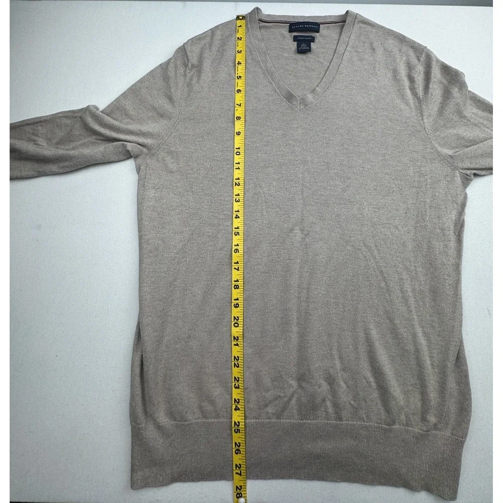 Banana Republic Beige Silk Cashmere Blend V Neck Pullover Sweater Men Size Large